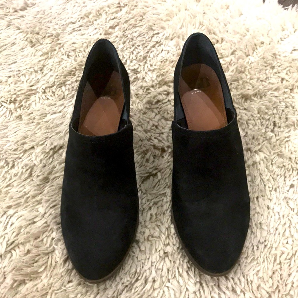 Gianna Bini ankle booties sz 9